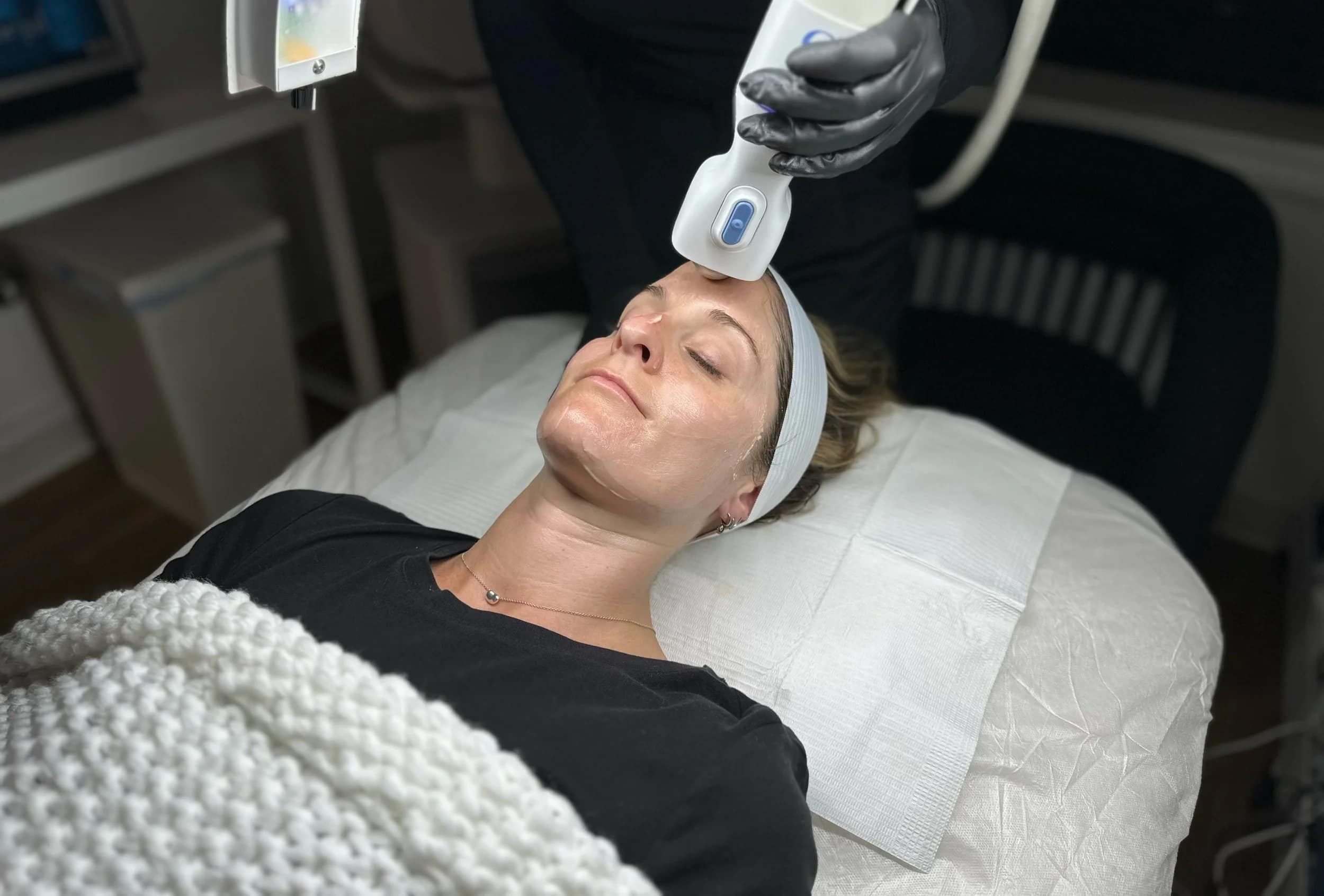 Lumyon-skin-analyzer-analyse-peau-professionnelle